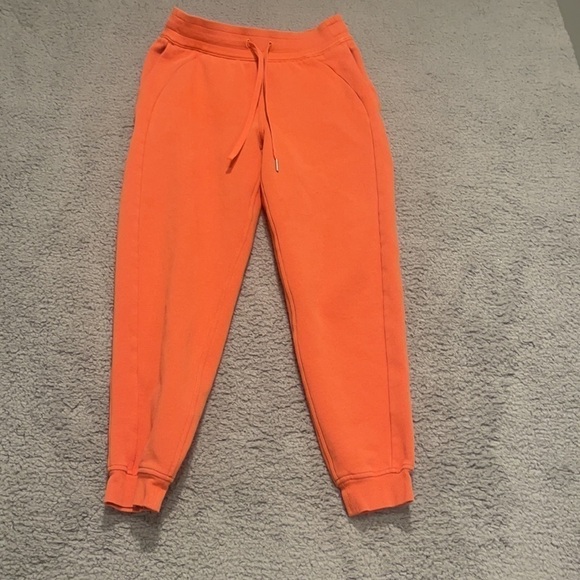 Lululemon Scuba High-Rise Jogger 26" Warm Coral size 6 - Picture 2 of 11